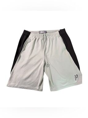 NBA San Antonio Spurs Men's Light Gray & Black Athletic Shorts